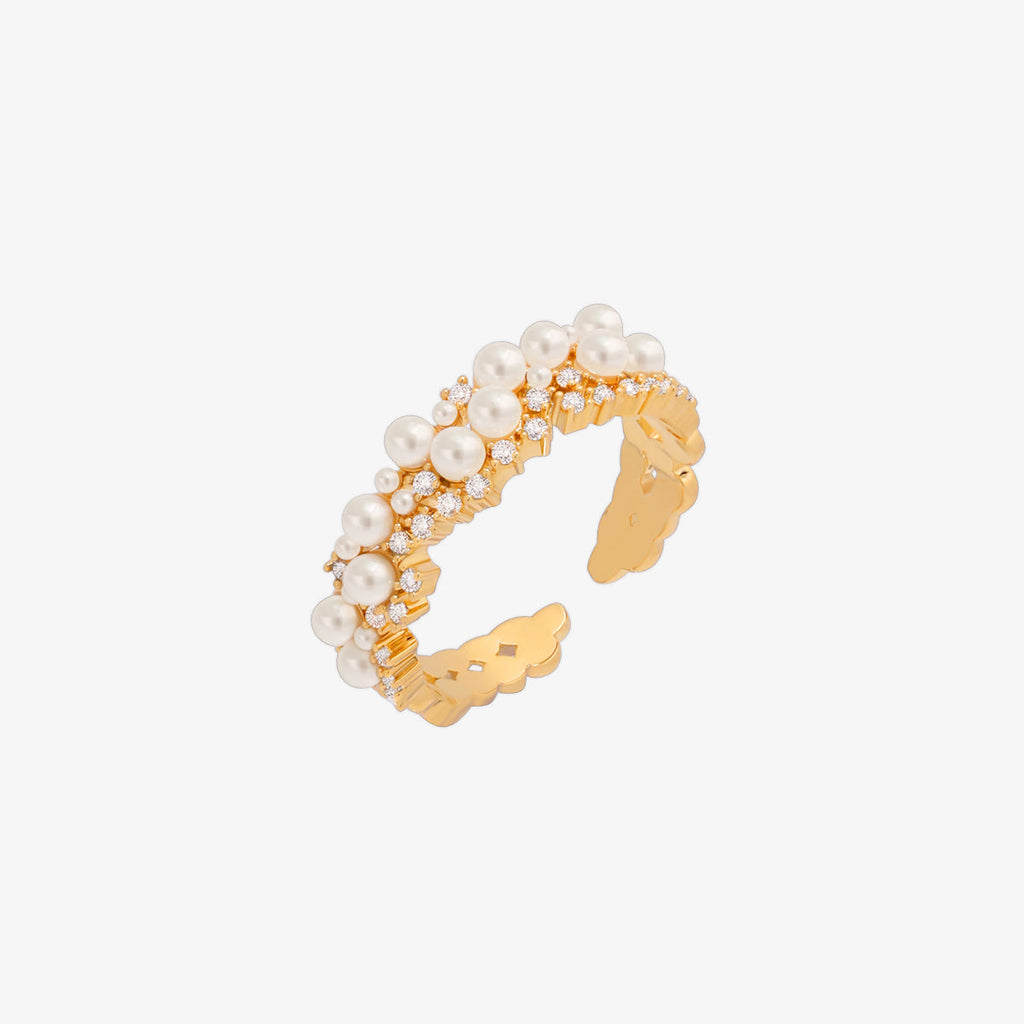 Bold cubic pearl ring